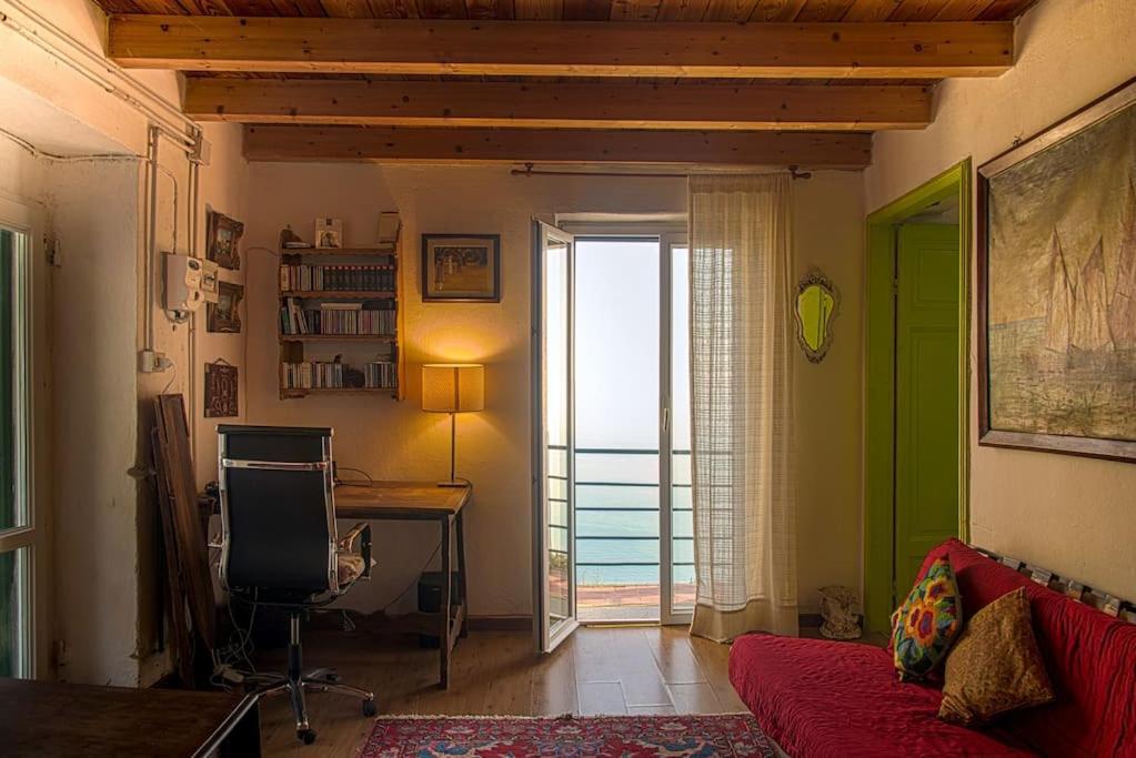 Amazing Flat At The Heart Of 5 Terre National Park Apartment เวอนาซซา ภายนอก รูปภาพ